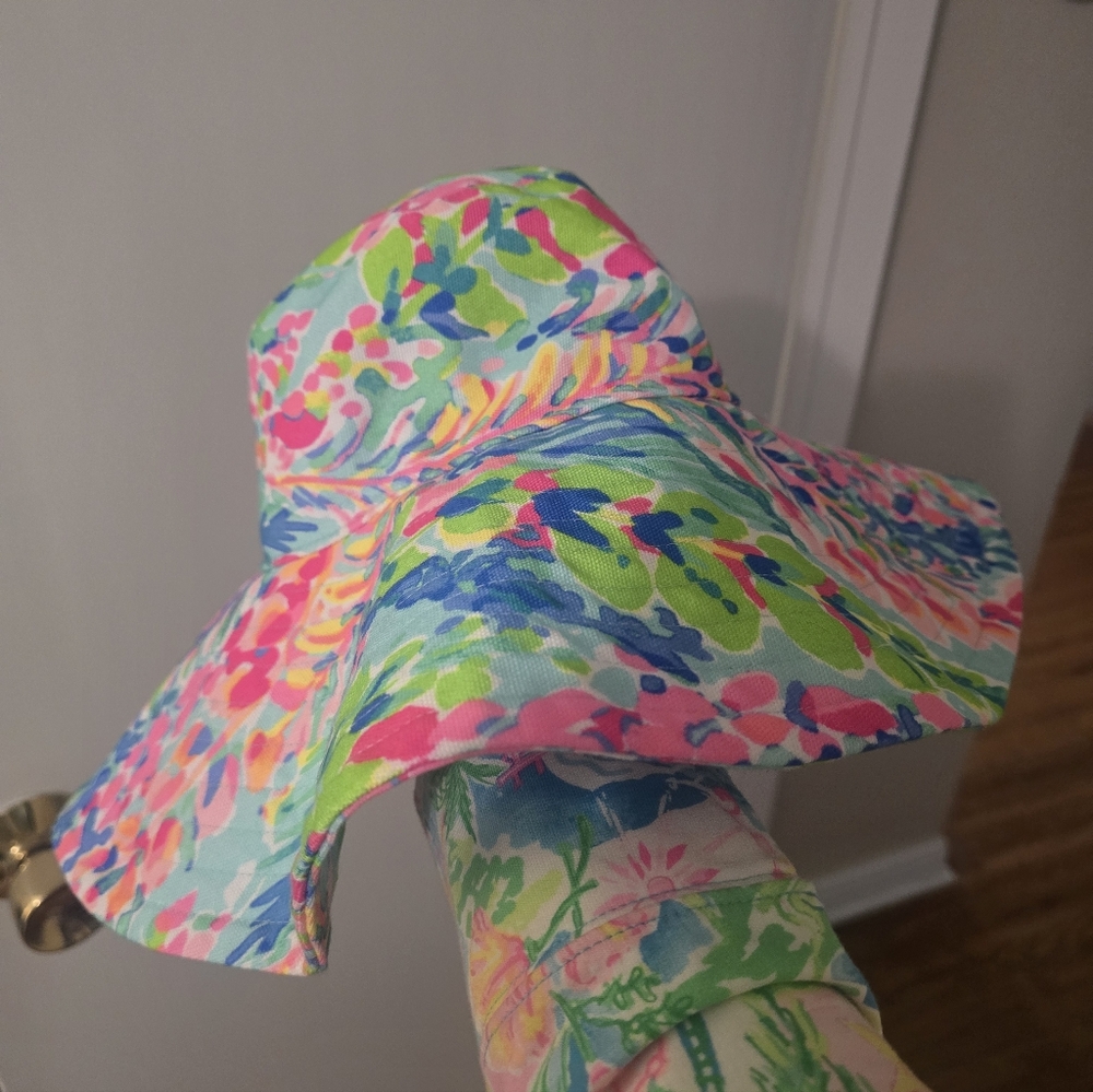 Lilly Pulitzer Catch the Wave Beach Hat